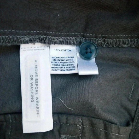 Ann Taylor Loft Black shorts - Picture 4 of 4